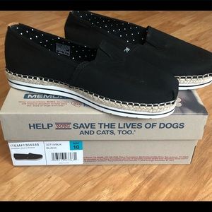 BOBS by Sketchers Black size 10